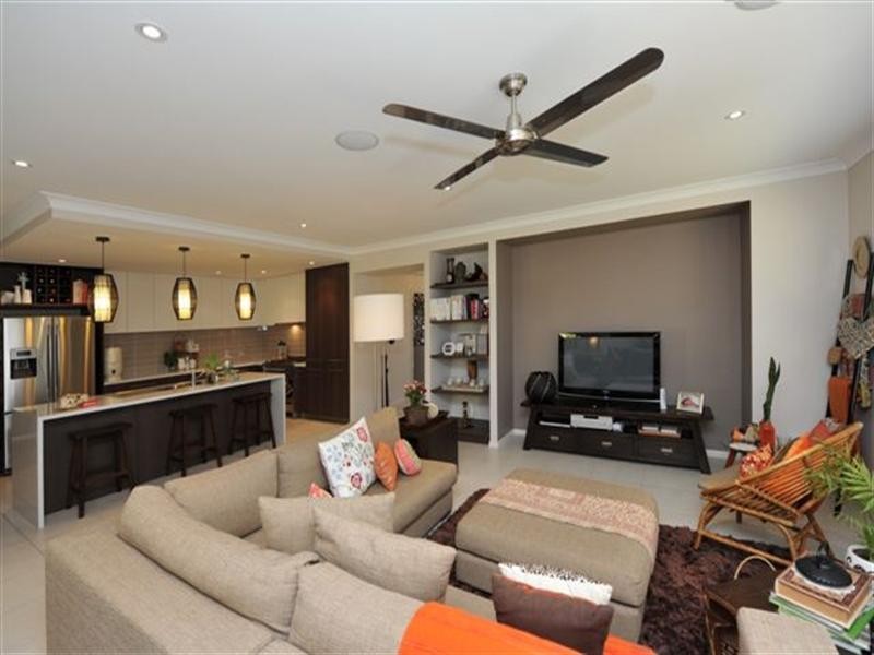 49 Parkridge Drive, Withcott QLD 4352