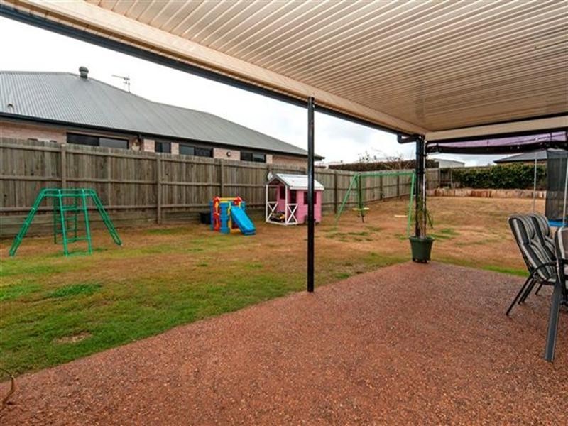 50 Smythe Drive, Highfields QLD 4352