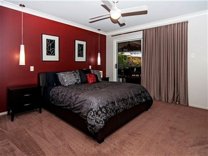 70 Wood Drive, Middle Ridge QLD 4350