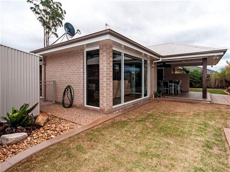 70 Wood Drive, Middle Ridge QLD 4350