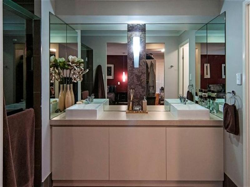 70 Wood Drive, Middle Ridge QLD 4350