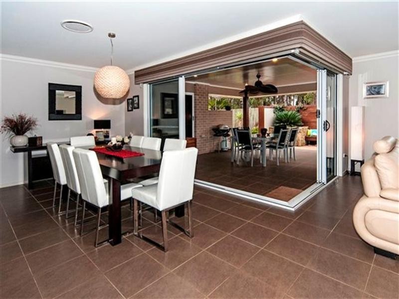 70 Wood Drive, Middle Ridge QLD 4350