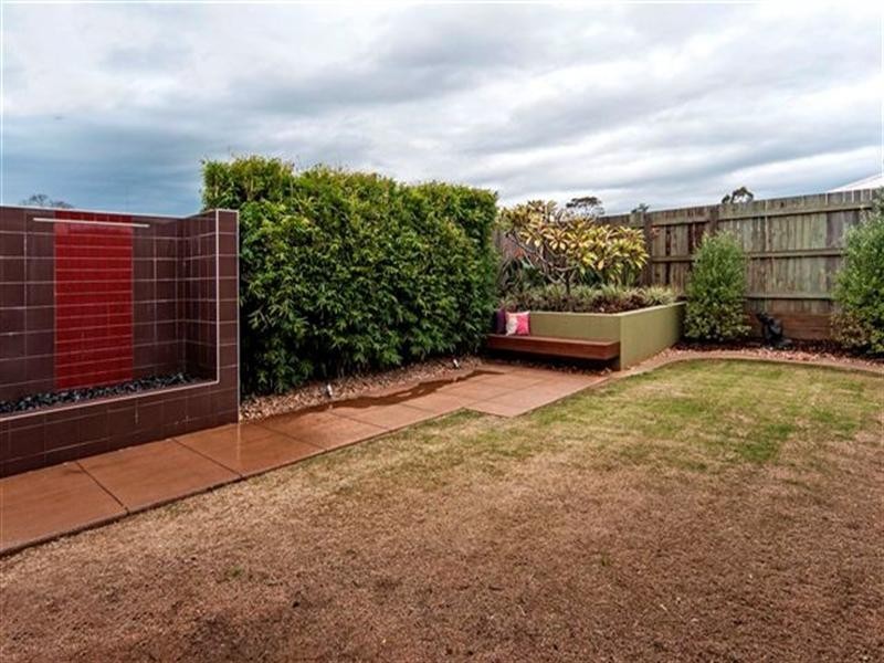 70 Wood Drive, Middle Ridge QLD 4350