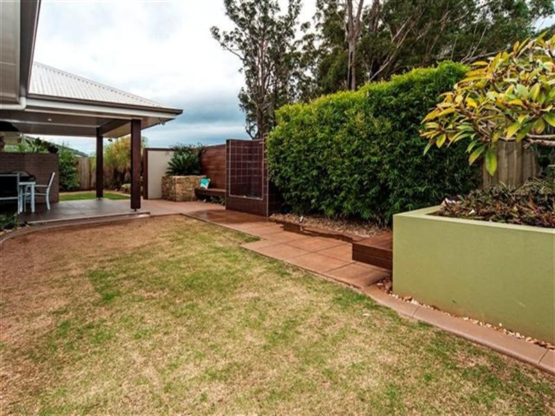 70 Wood Drive, Middle Ridge QLD 4350