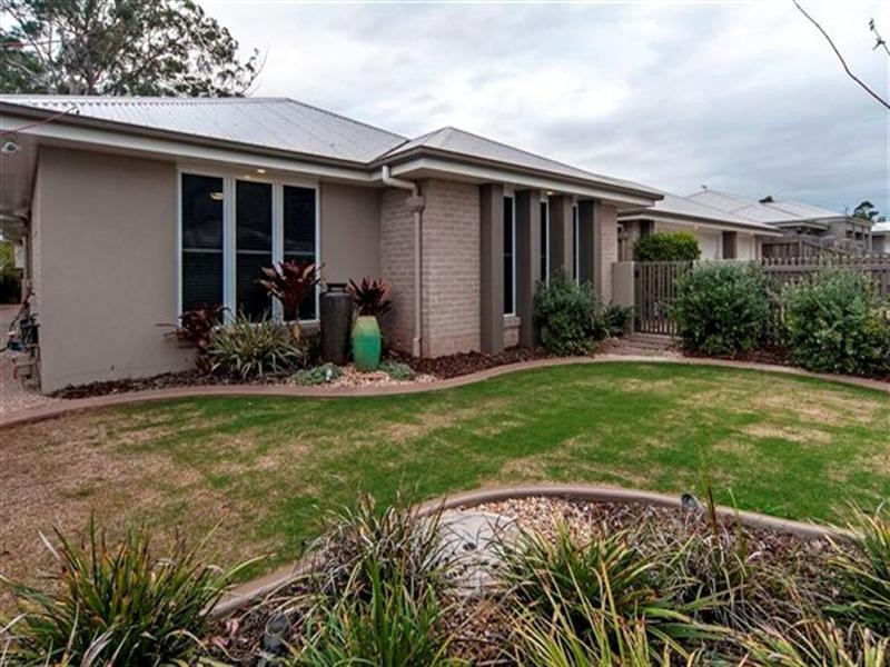 70 Wood Drive, Middle Ridge QLD 4350