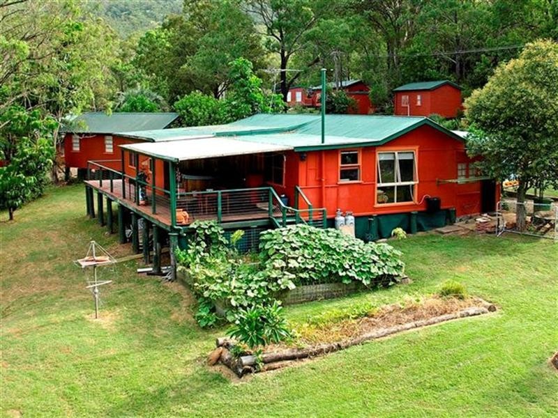 4 Warrego Highway, Withcott QLD 4352