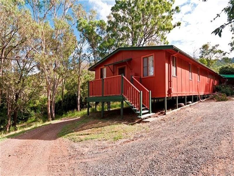 4 Warrego Highway, Withcott QLD 4352