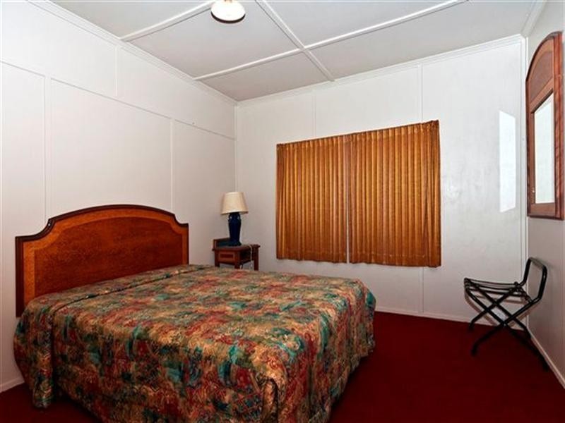 4 Warrego Highway, Withcott QLD 4352