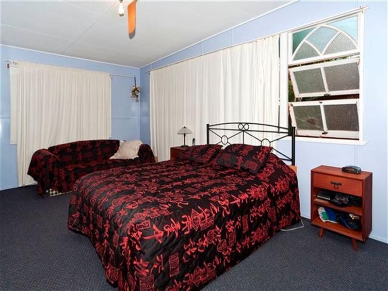 4 Warrego Highway, Withcott QLD 4352