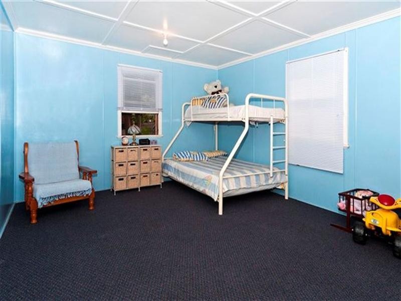 4 Warrego Highway, Withcott QLD 4352