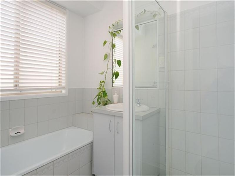 3 Catherine Crescent, Kingsthorpe QLD 4400