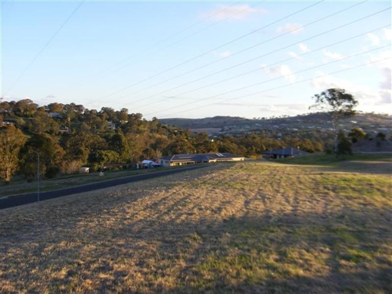 44 Beauly Drive, Top Camp QLD 4350