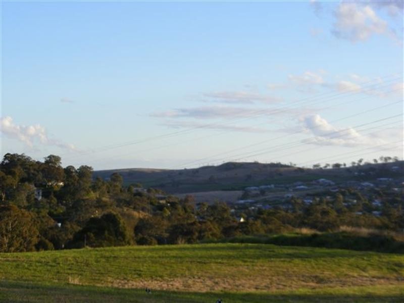 44 Beauly Drive, Top Camp QLD 4350