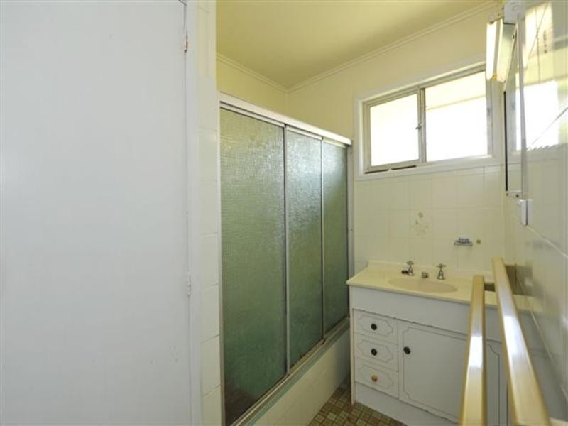 5 Berghofer Street, Rockville QLD 4350