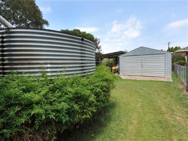 5 Berghofer Street, Rockville QLD 4350