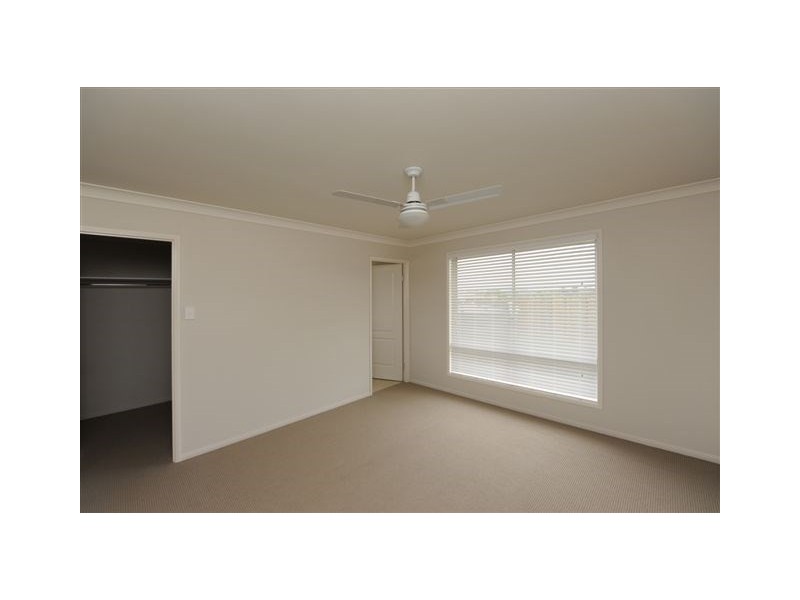 12 Highcourt Drive, Wilsonton Heights QLD 4350