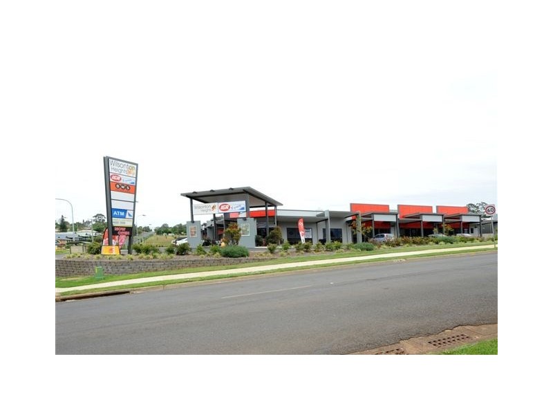 12 Highcourt Drive, Wilsonton Heights QLD 4350