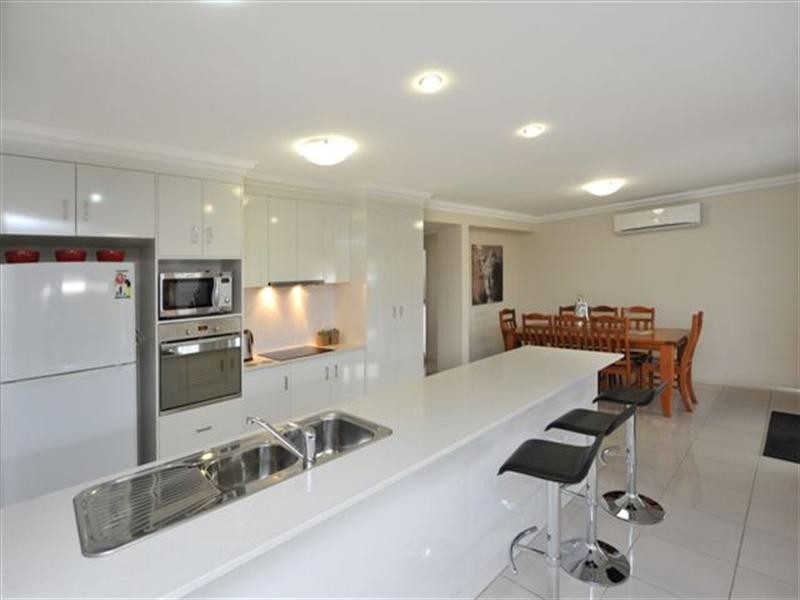 60 Parkridge Drive, Withcott QLD 4352