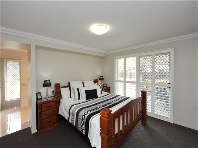 60 Parkridge Drive, Withcott QLD 4352