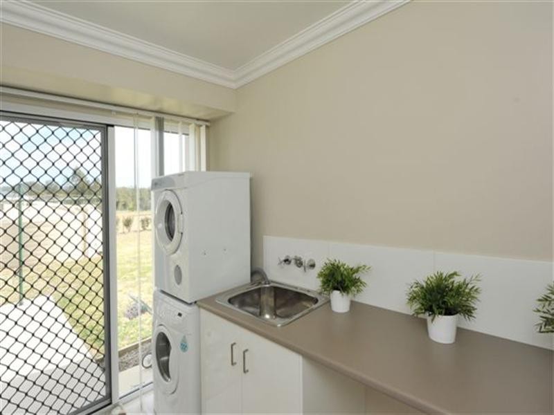 60 Parkridge Drive, Withcott QLD 4352