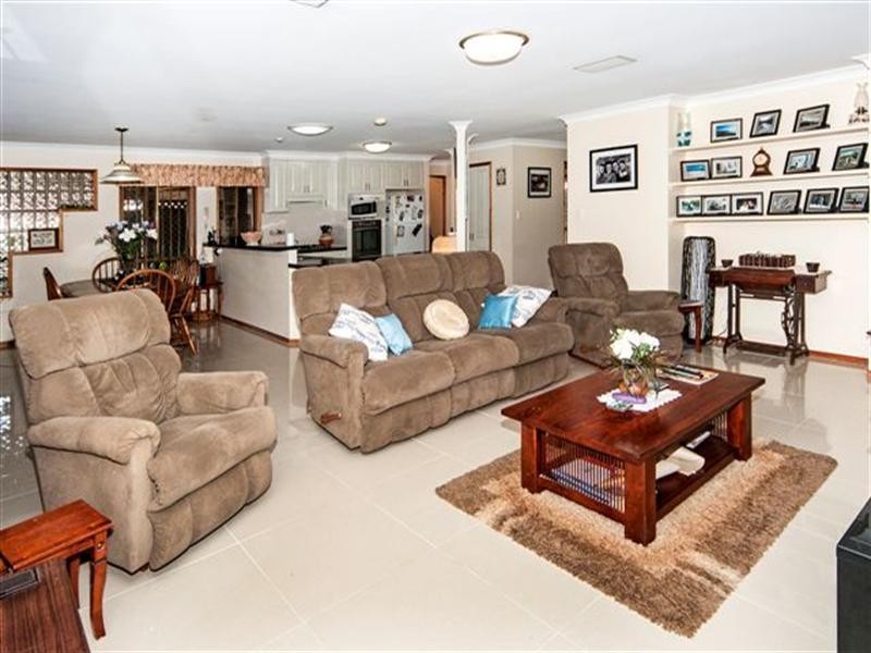 19 Falconer Court, Rangeville QLD 4350