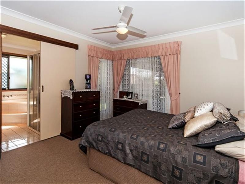 19 Falconer Court, Rangeville QLD 4350