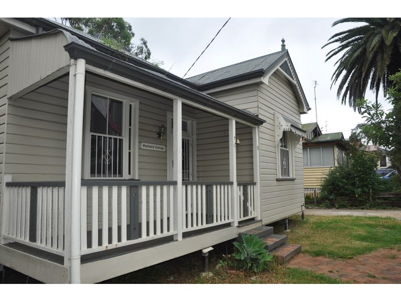 6 Gostwyck Street, Newtown QLD 4350