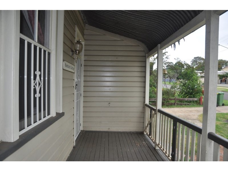 6 Gostwyck Street, Newtown QLD 4350