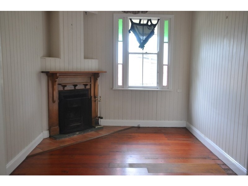 6 Gostwyck Street, Newtown QLD 4350