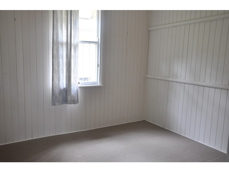 6 Gostwyck Street, Newtown QLD 4350