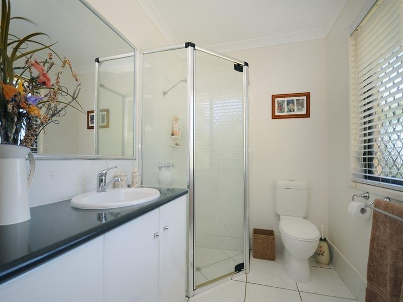 16 Holly Avenue, Highfields QLD 4352