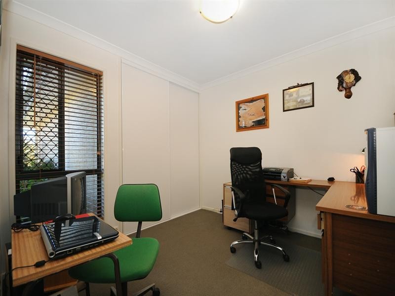 16 Holly Avenue, Highfields QLD 4352