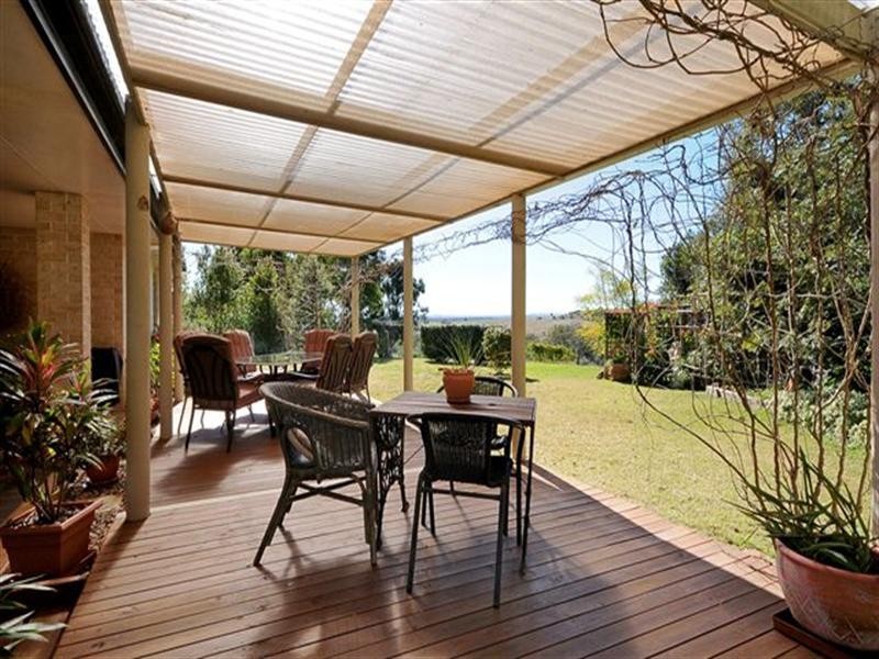 16 Holly Avenue, Highfields QLD 4352