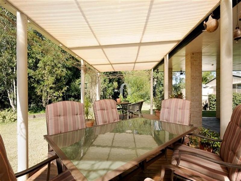 16 Holly Avenue, Highfields QLD 4352