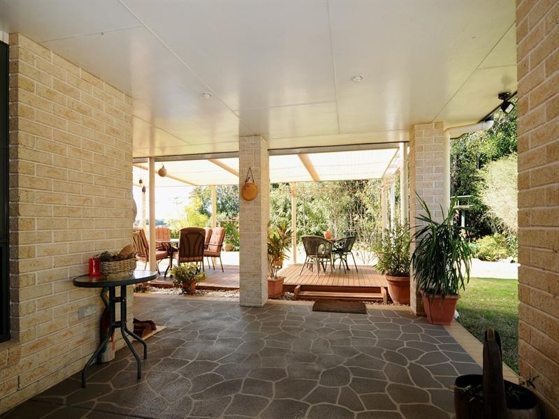 16 Holly Avenue, Highfields QLD 4352
