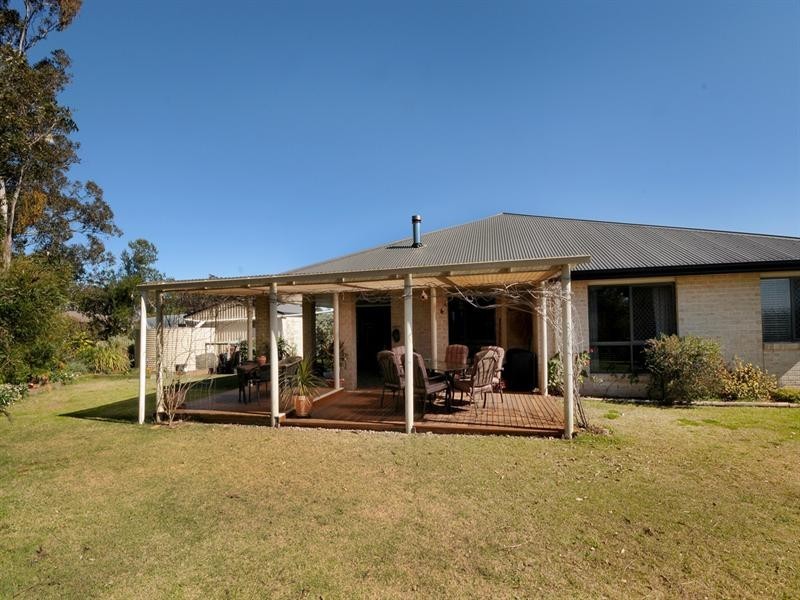 16 Holly Avenue, Highfields QLD 4352