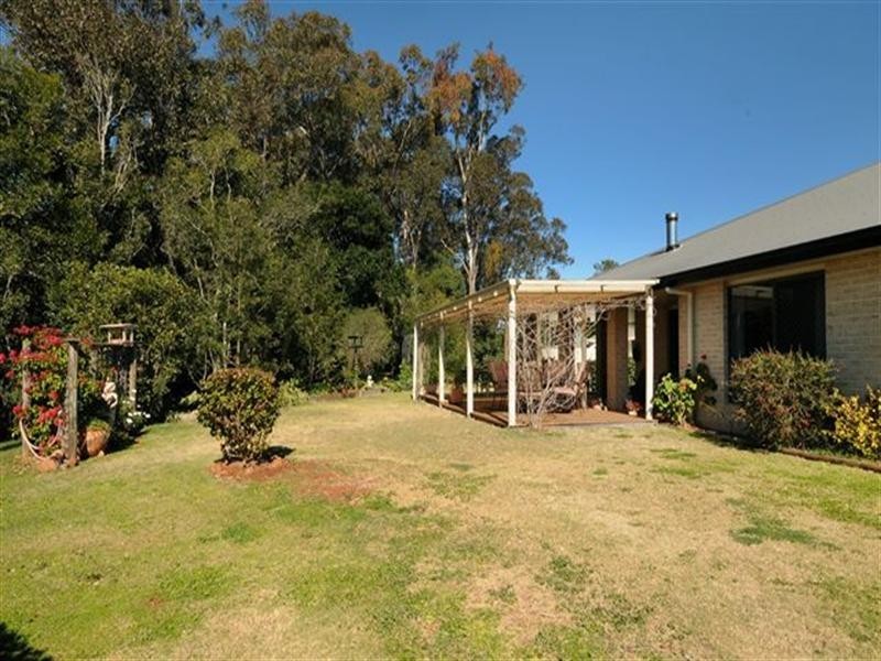 16 Holly Avenue, Highfields QLD 4352