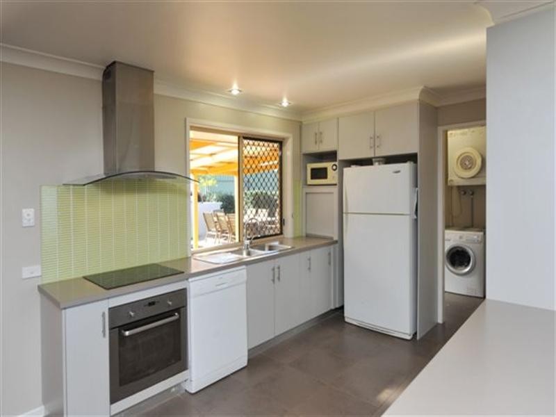 22 Schloss Court, Westbrook QLD 4350