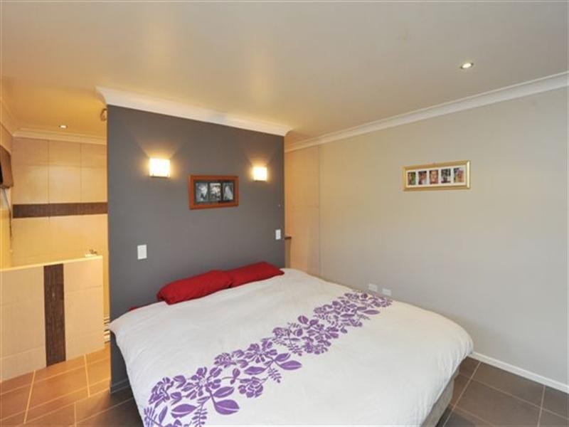 22 Schloss Court, Westbrook QLD 4350