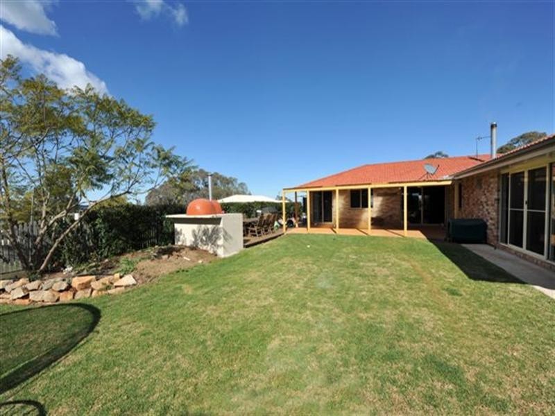22 Schloss Court, Westbrook QLD 4350