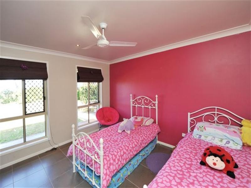 22 Schloss Court, Westbrook QLD 4350