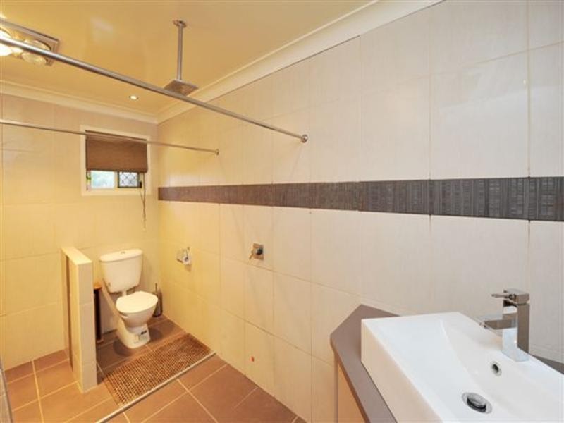 22 Schloss Court, Westbrook QLD 4350