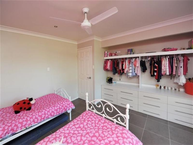 22 Schloss Court, Westbrook QLD 4350