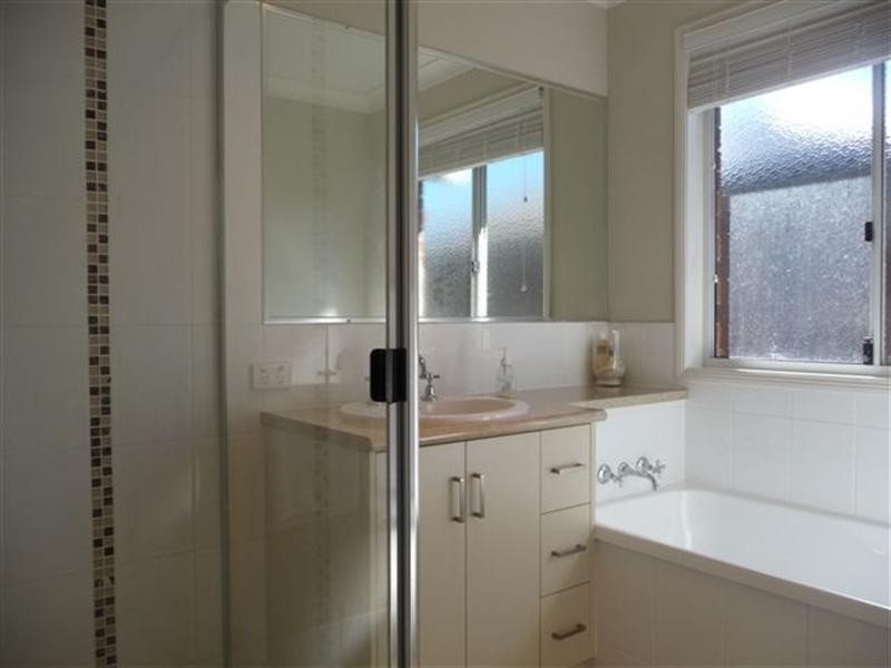 12 High Court Drive, Wilsonton Heights QLD 4350