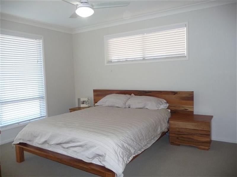 12 High Court Drive, Wilsonton Heights QLD 4350