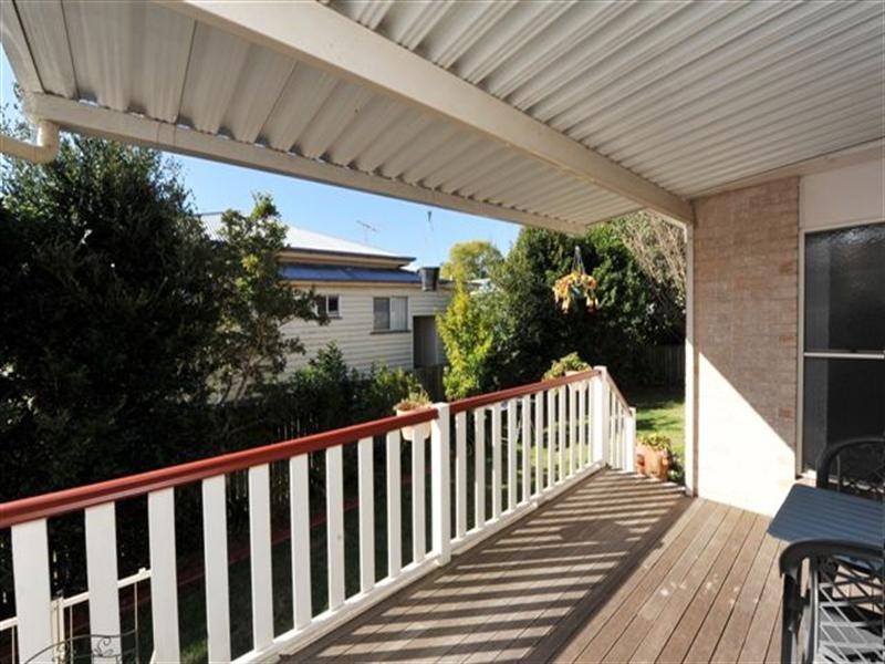 1A St Louis Street, East Toowoomba QLD 4350