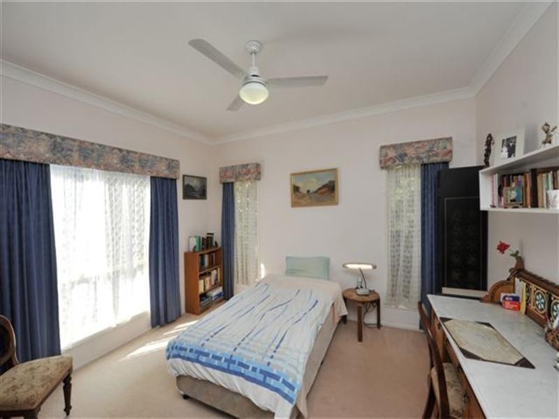 1A St Louis Street, East Toowoomba QLD 4350