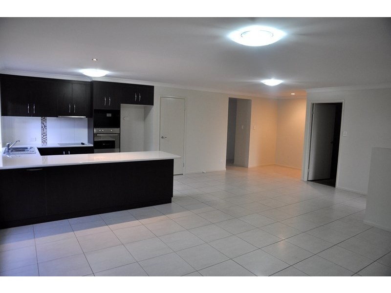 1/38 Paradise Street, Harristown QLD 4350