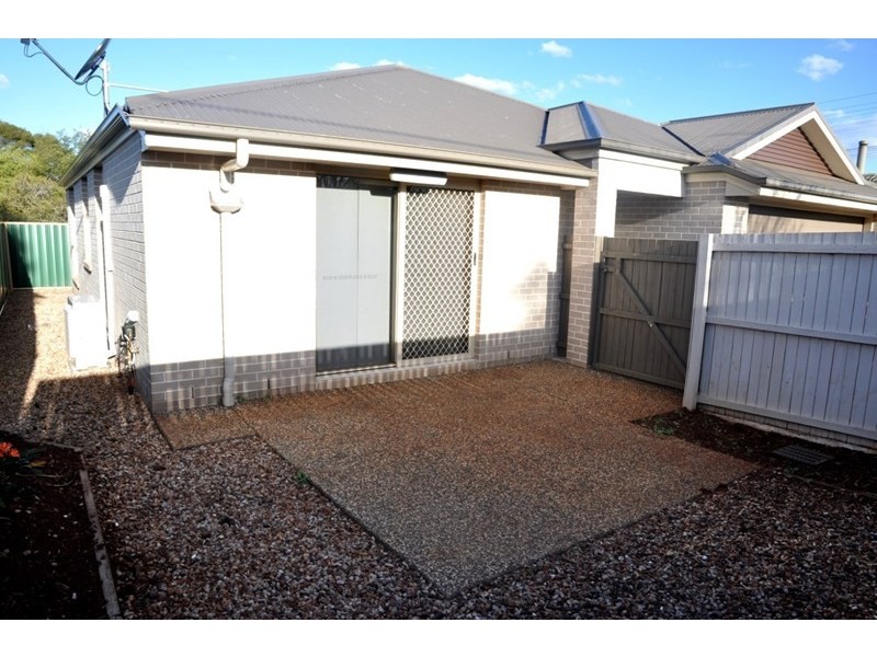 1/38 Paradise Street, Harristown QLD 4350
