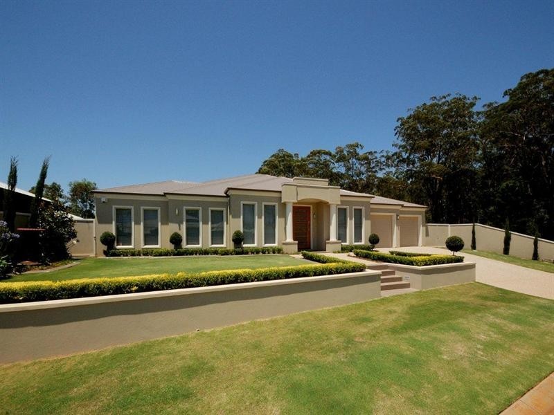 18 Colman Drive, Middle Ridge QLD 4350